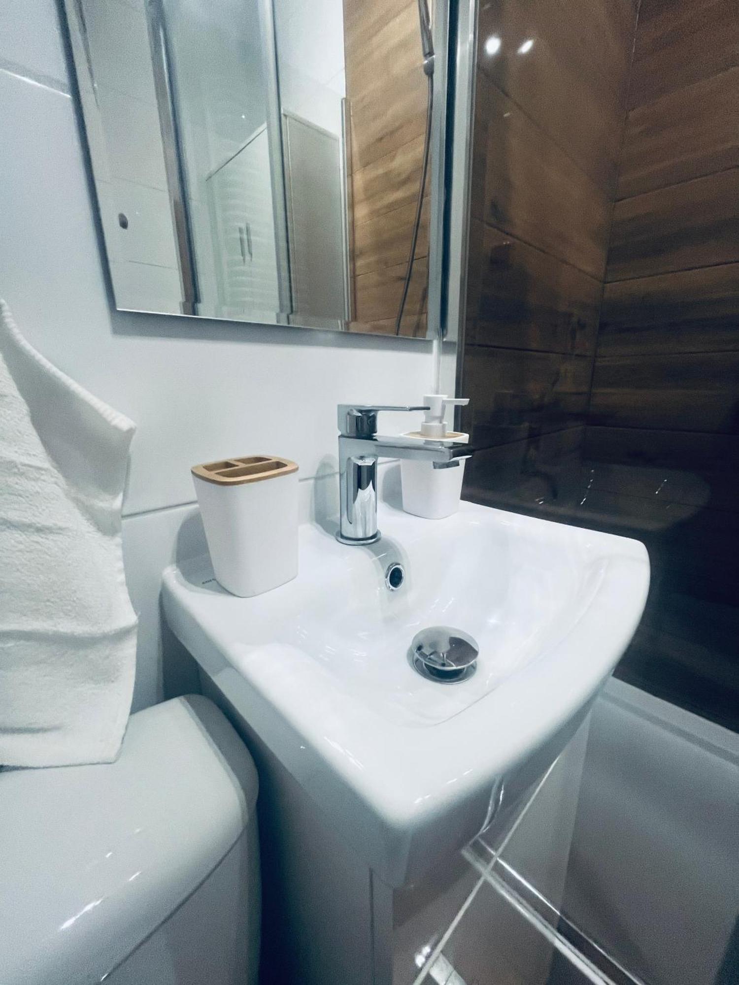 Silver Apartament Katowice Ngoại thất bức ảnh